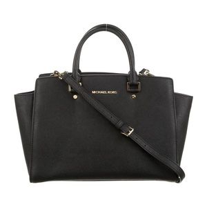 Michael Kors Black Saffiano Handle Bag in great condition.